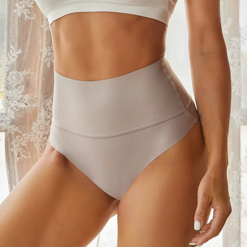 Majtki Wyszczuplające Typu Stringi